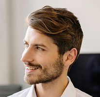 Portrét Michaela Brennana, CTO a lídra v oblasti fintech, krypta a technologií